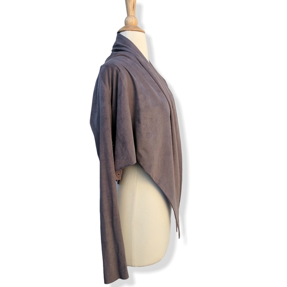 Mocha faux suede cropped jacket with crochet back - Picture 2 of 5